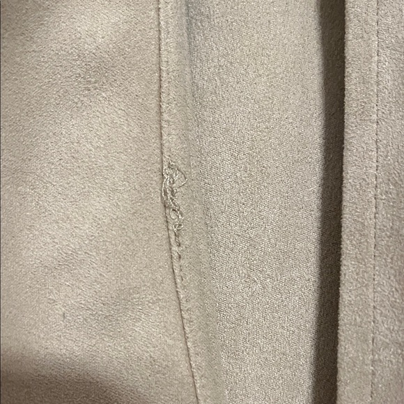 Juicy Couture Cream Belted Vest - Picture 3 of 3